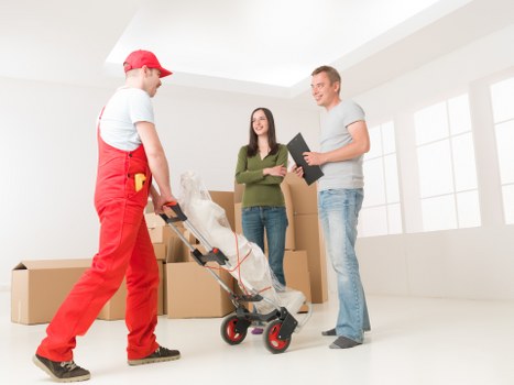 Local removals van providing flexible moving services in Chelsea